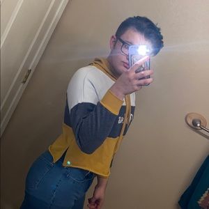 “”Good vibes only “ sweatshirt crop top